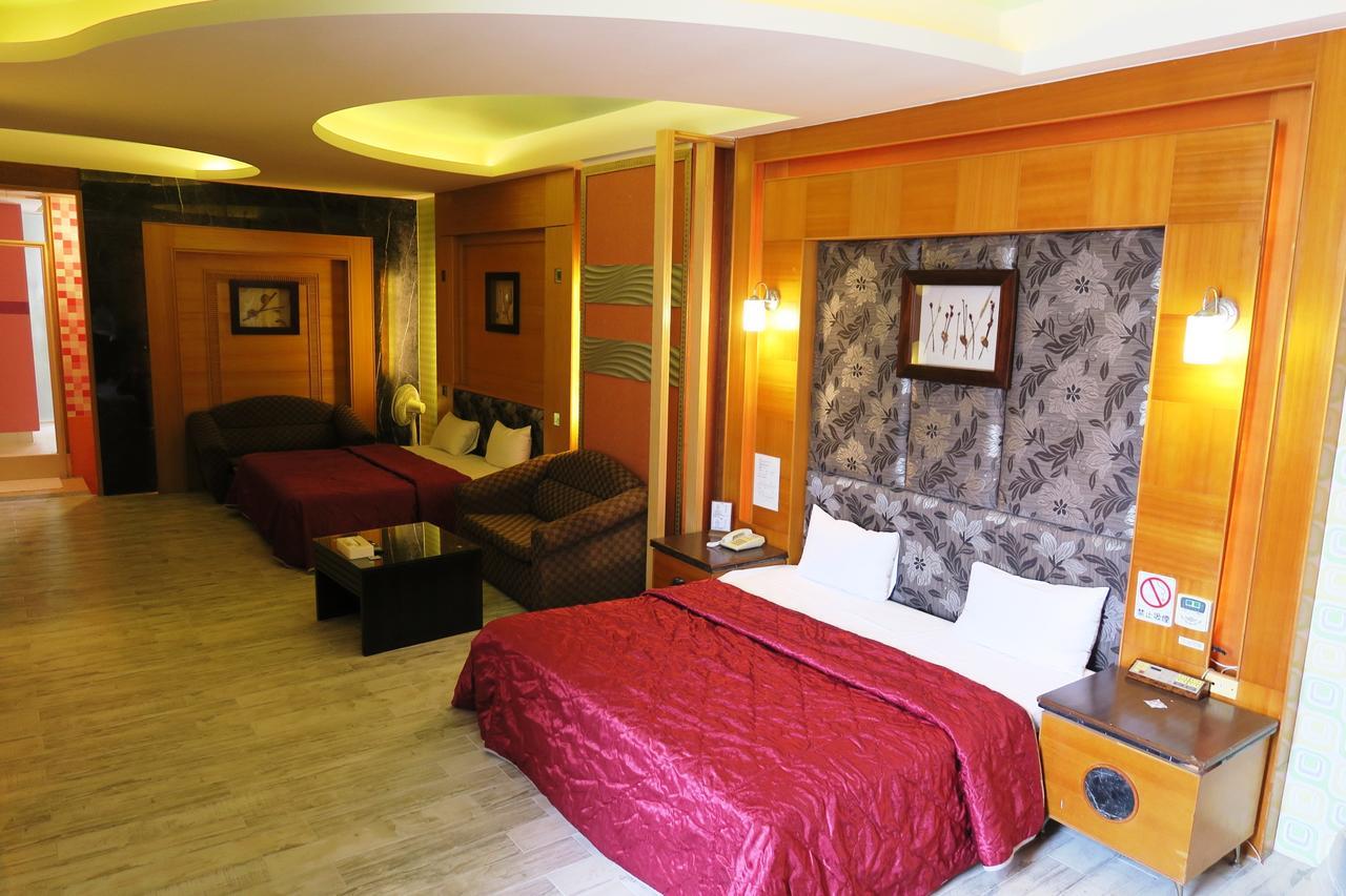 富晴汽車旅館fu Ching Motel Changhua City Exterior photo