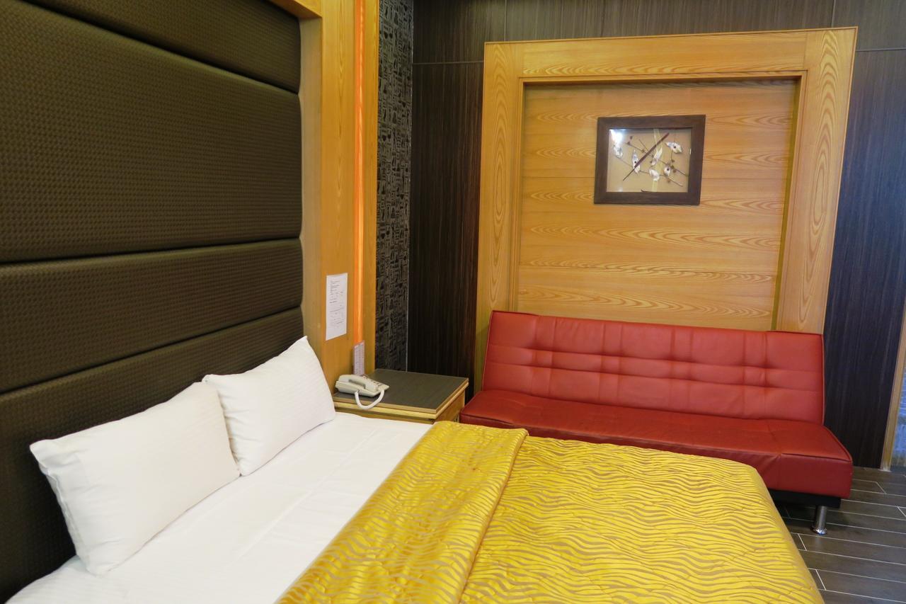 富晴汽車旅館fu Ching Motel Changhua City Exterior photo
